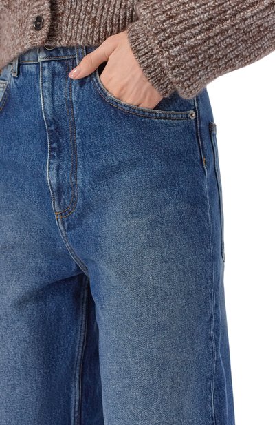 Джинсы DOLCE & GABBANA синего цвета по цене 88100 руб., арт. FTDGVD/G80C8, фото 5 Джинсы DOLCE & GABBANA, арт. FTDGVD/G80C8, фото 5