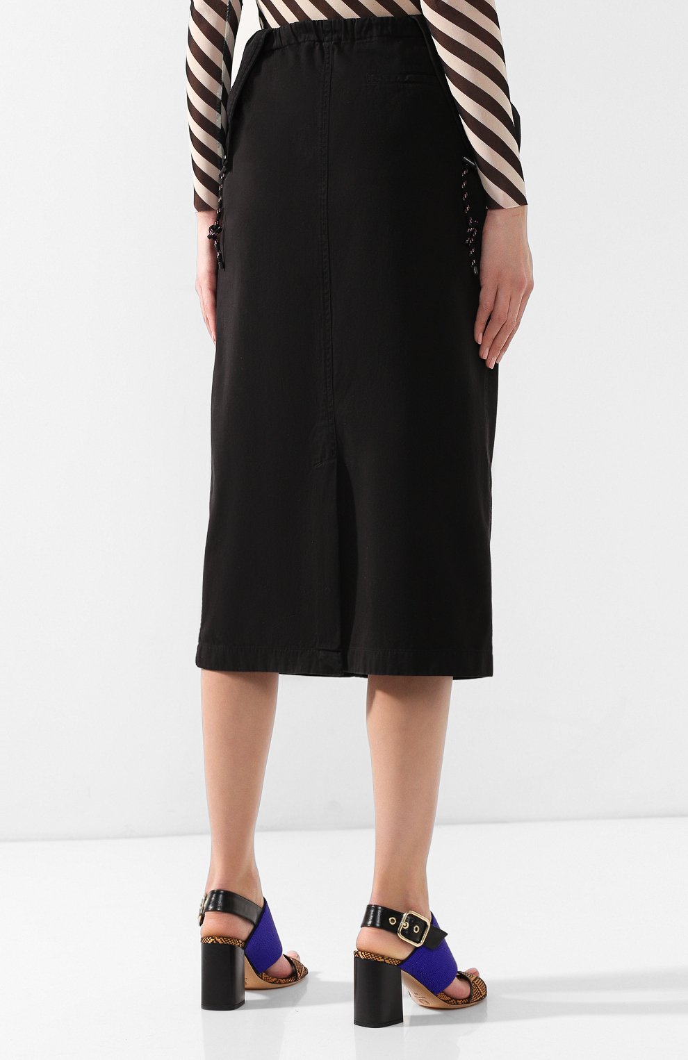 Хлопковая юбка DRIES VAN NOTEN черного цвета по цене 41700 руб., арт. 191-30818-7290, фото 4 Хлопковая юбка DRIES VAN NOTEN, арт. 191-30818-7290, фото 4