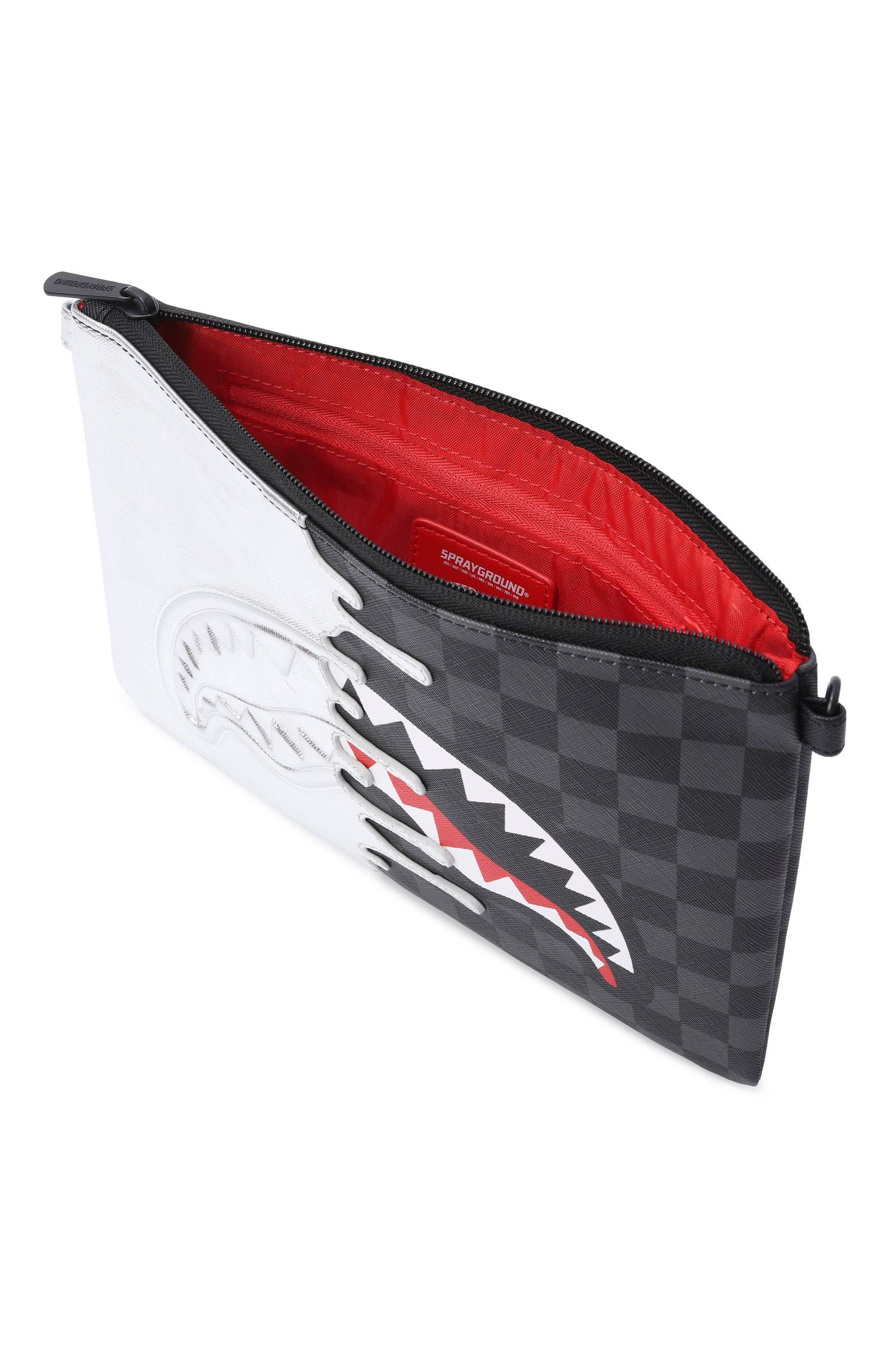 Клатч silver side drip black check SPRAYGROUND серебряного цвета по цене 14800 руб., арт. 910B8929NSZ/SILVER SIDE DRIP BLACK CHECK CR0SSB0DY, фото 3 Клатч silver side drip black check SPRAYGROUND, арт. 910B8929NSZ/SILVER SIDE DRIP BLACK CHECK CR0SSB0DY, фото 3