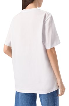 Женская хлопковая футболка MSGM белого цвета, арт. 3840MM125/257002 | Фото 4 (Материал внешний: Хлопок; Рукава: Короткие; Длина (для топов): Удлиненные; Стили: Кэжуэл; Принт: С принтом)
