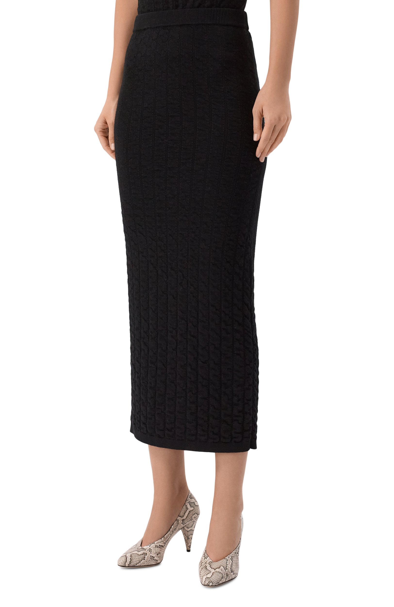 Шерстяная юбка YUZEFI черного цвета по цене 36900 руб., арт. SHADI-STRAIGHT MIDI SKIRT, фото 3 Шерстяная юбка YUZEFI, арт. SHADI-STRAIGHT MIDI SKIRT, фото 3