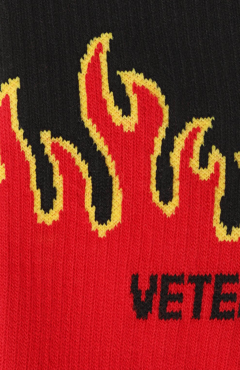Хлопковые носки VETEMENTS красного цвета по цене 16350 руб., арт. UE54S0100R, фото 2 Хлопковые носки VETEMENTS, арт. UE54S0100R, фото 2