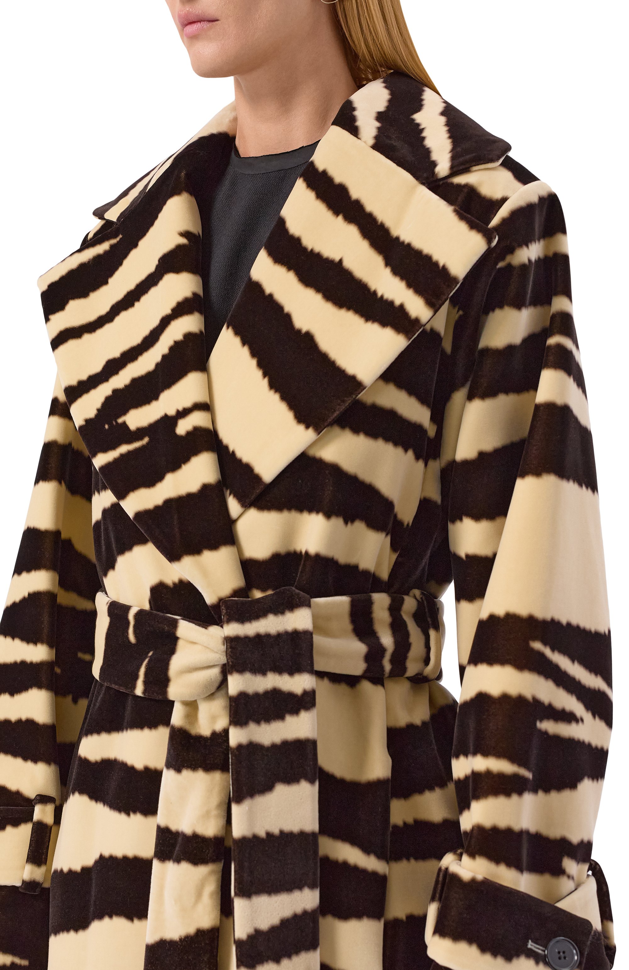Бархатное пальто NINA RICCI разноцветного цвета по цене 251500 руб., арт. 25ACMA001/C01101, фото 5 Бархатное пальто NINA RICCI, арт. 25ACMA001/C01101, фото 5