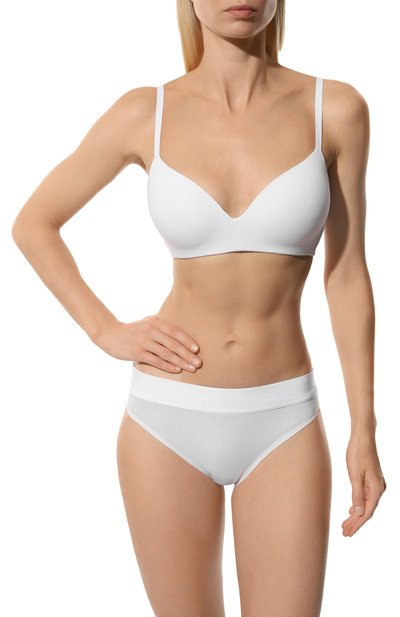 Бюстгальтер с плотной чашкой WOLFORD белого цвета по цене 29900 руб., арт. 61444, фото 2 Бюстгальтер с плотной чашкой WOLFORD, арт. 61444, фото 2