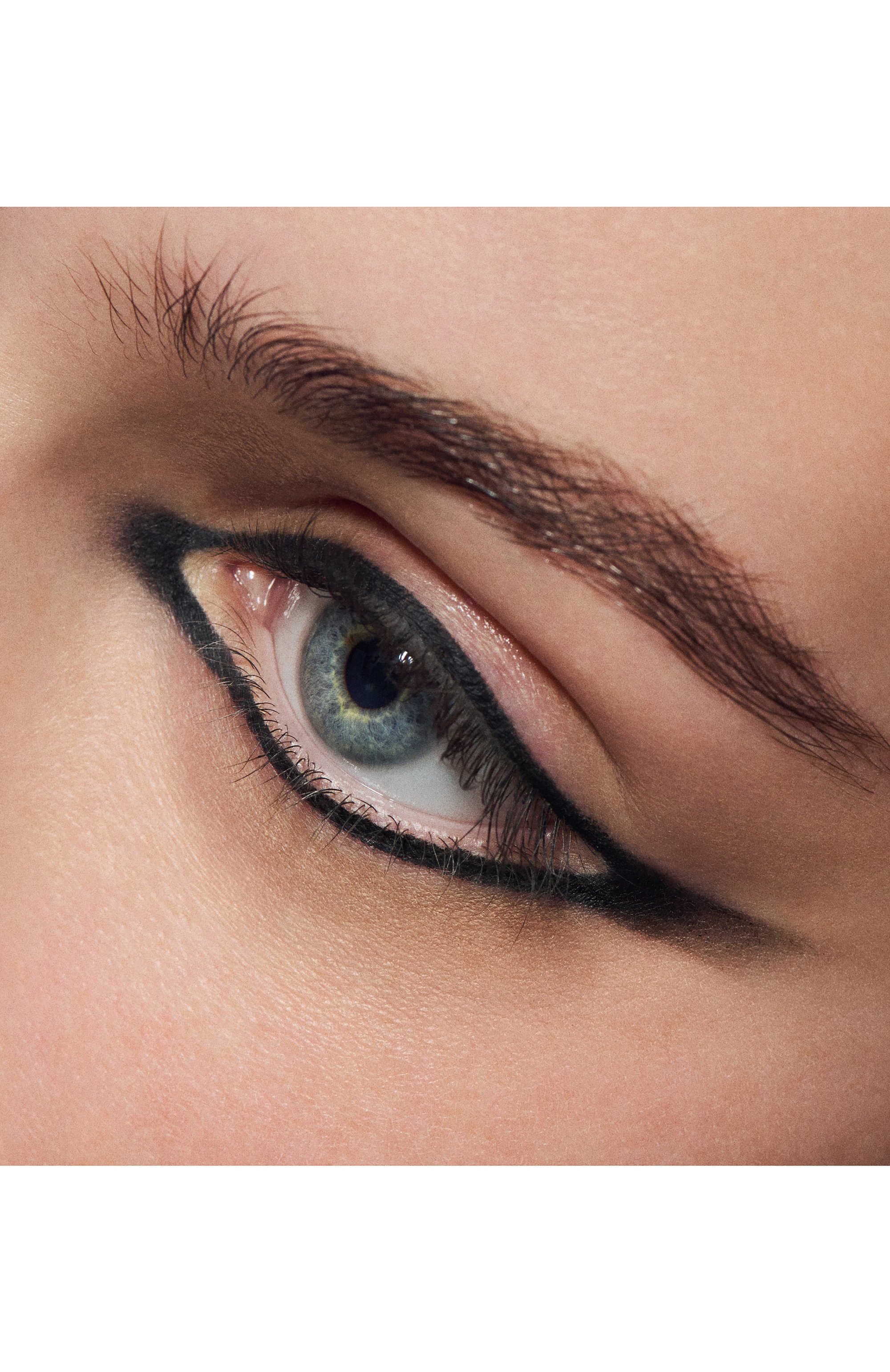 Карандаш для век in extreme dimension 24hr kajal eyeliner, оттенок extreme black (1,2g) MAC, арт. S7S5-01, фото 3