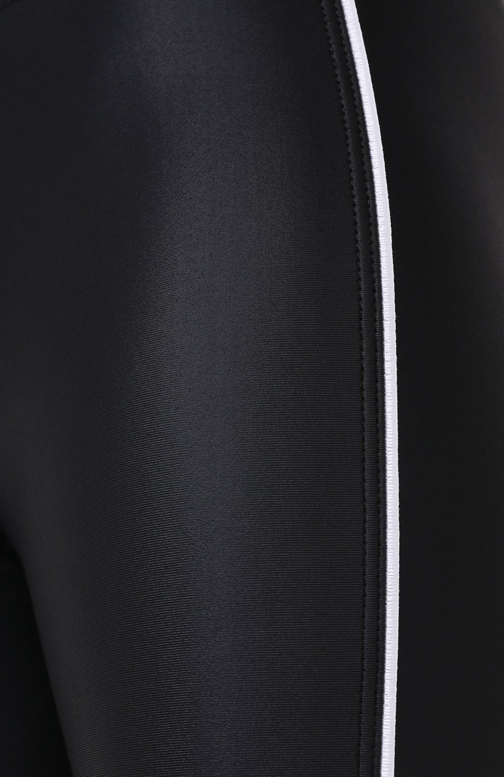 Легинсы HEROINE SPORT черного цвета по цене 11350 руб., арт. HS-4-106/PRE-FALL 2020, фото 5 Легинсы HEROINE SPORT, арт. HS-4-106/PRE-FALL 2020, фото 5