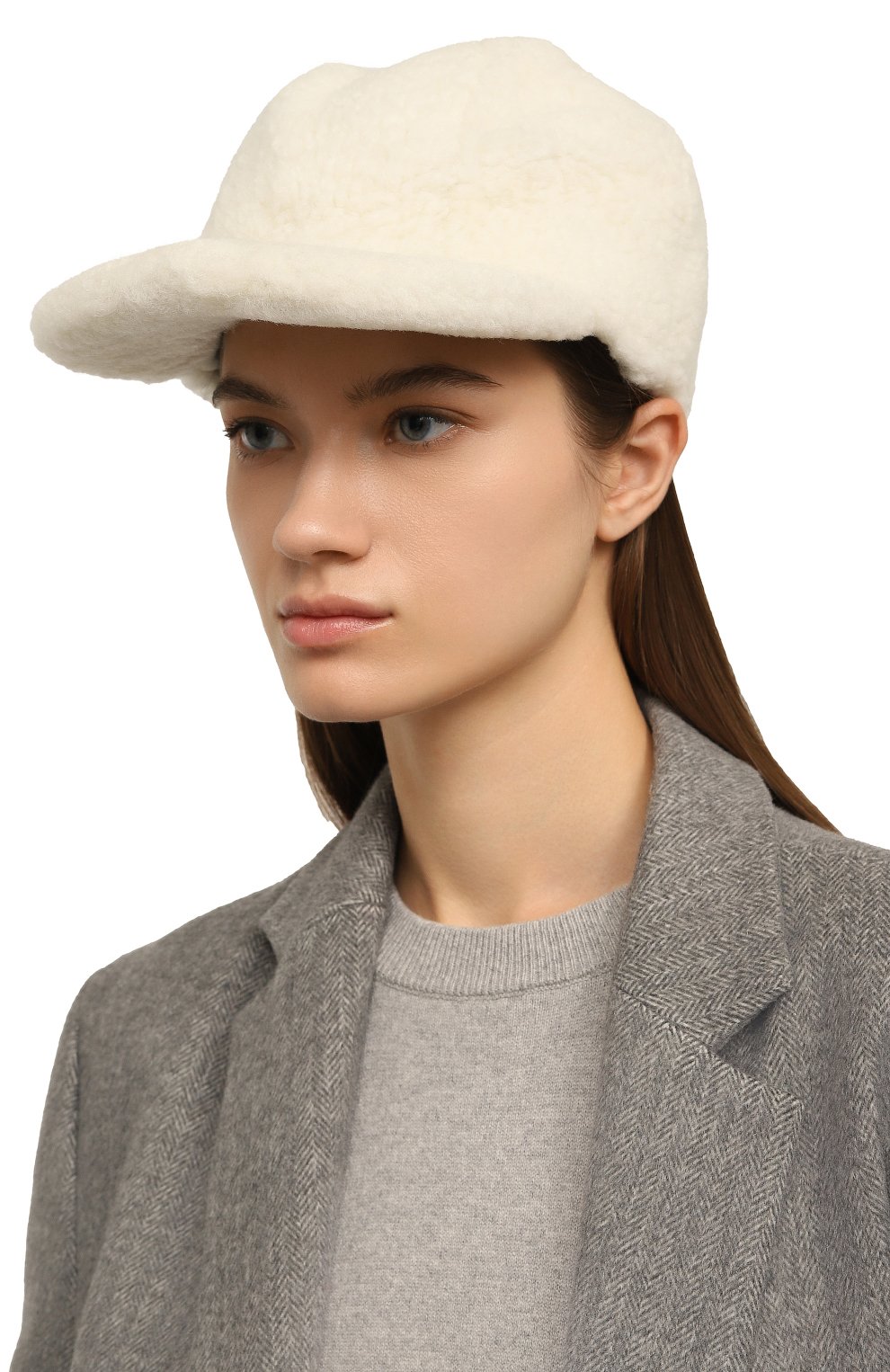 Бейсболка из овчины PARAJUMPERS кремового цвета по цене 22500 руб., арт. PAACHA55, фото 2 Бейсболка из овчины PARAJUMPERS, арт. PAACHA55, фото 2