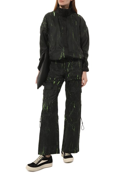 Ветровка SUBTERRANEI темно-зеленого цвета по цене 46750 руб., арт. P23subss23-075, фото 2 Ветровка SUBTERRANEI, арт. P23subss23-075, фото 2