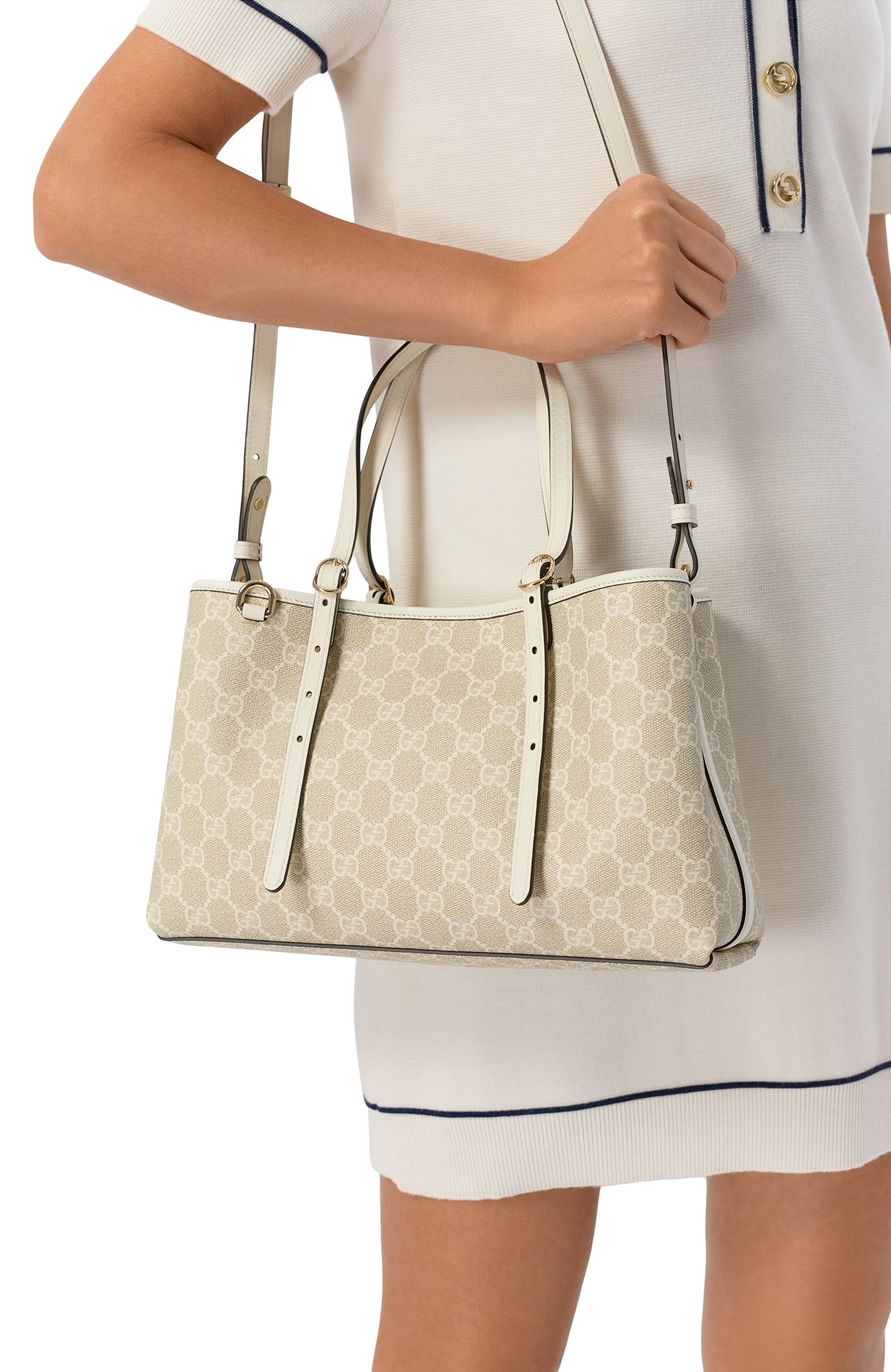 Сумка-тоут gg emblem medium GUCCI, арт. 815214/FAD6L, фото 2
