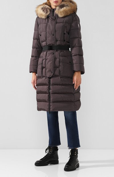 Пуховик с меховой отделкой капюшона MONCLER серого цвета по цене 226000 руб., арт. D2-093-49884-25-68065, фото 3 Пуховик с меховой отделкой капюшона MONCLER, арт. D2-093-49884-25-68065, фото 3