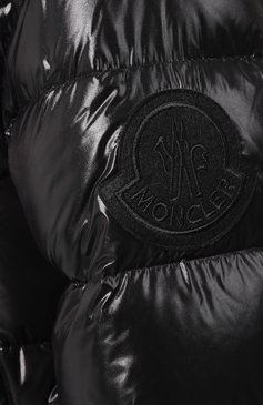 Мужская пуховик 2 moncler 1952 x valextra lambert MONCLER GENIUS черного цвета, арт. E2-091-42367-05-68950 | Фото 5 (Кросс-КТ: Куртка, Пуховик; Мужское Кросс-КТ: пуховик-короткий, Пуховик-верхняя одежда, Верхняя одежда; Рукава: Длинные; Длина (верхняя одежда): До середины бедра, Короткие; Материал внешний: Синтетический материал; Материал сплава: Проставлено; Материал подклада: Синтетический материал; Драгоценные камни: Проставлено; Материал утеплителя: Пух и перо)