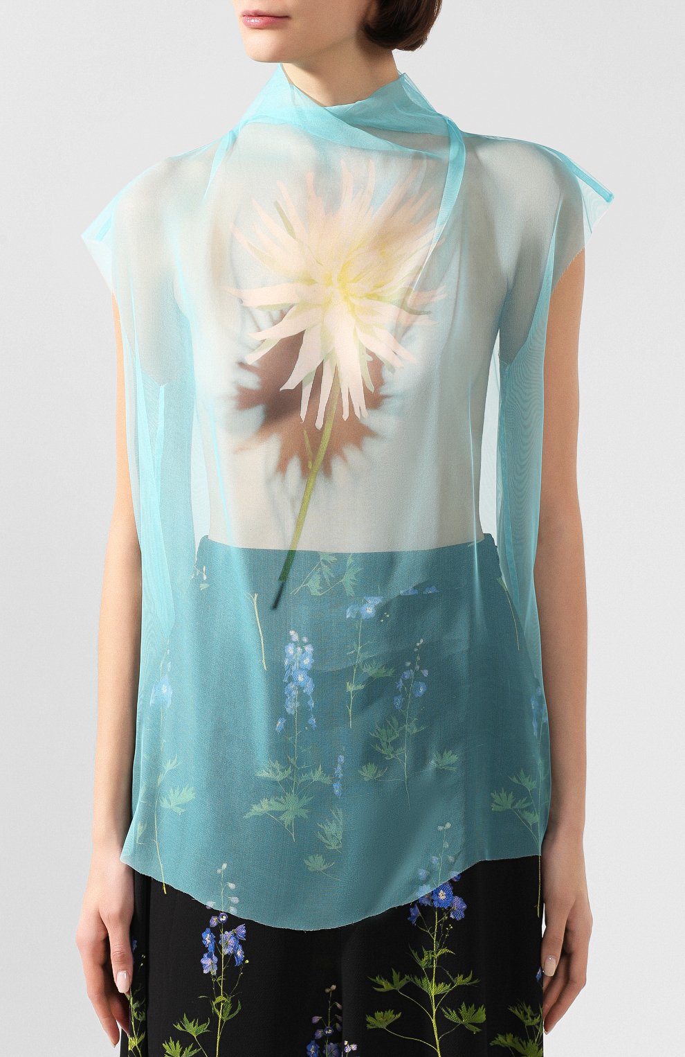 Шелковый топ DRIES VAN NOTEN голубого цвета по цене 65100 руб., арт. 192-10739-8136, фото 3 Шелковый топ DRIES VAN NOTEN, арт. 192-10739-8136, фото 3