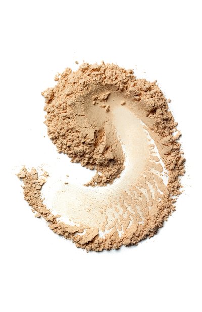 Крем-пудра skin weightless powder foundation, sand BOBBI BROWN цвета по цене 4080 руб., арт. EATA-02, фото 2 Крем-пудра skin weightless powder foundation, sand BOBBI BROWN, арт. EATA-02, фото 2