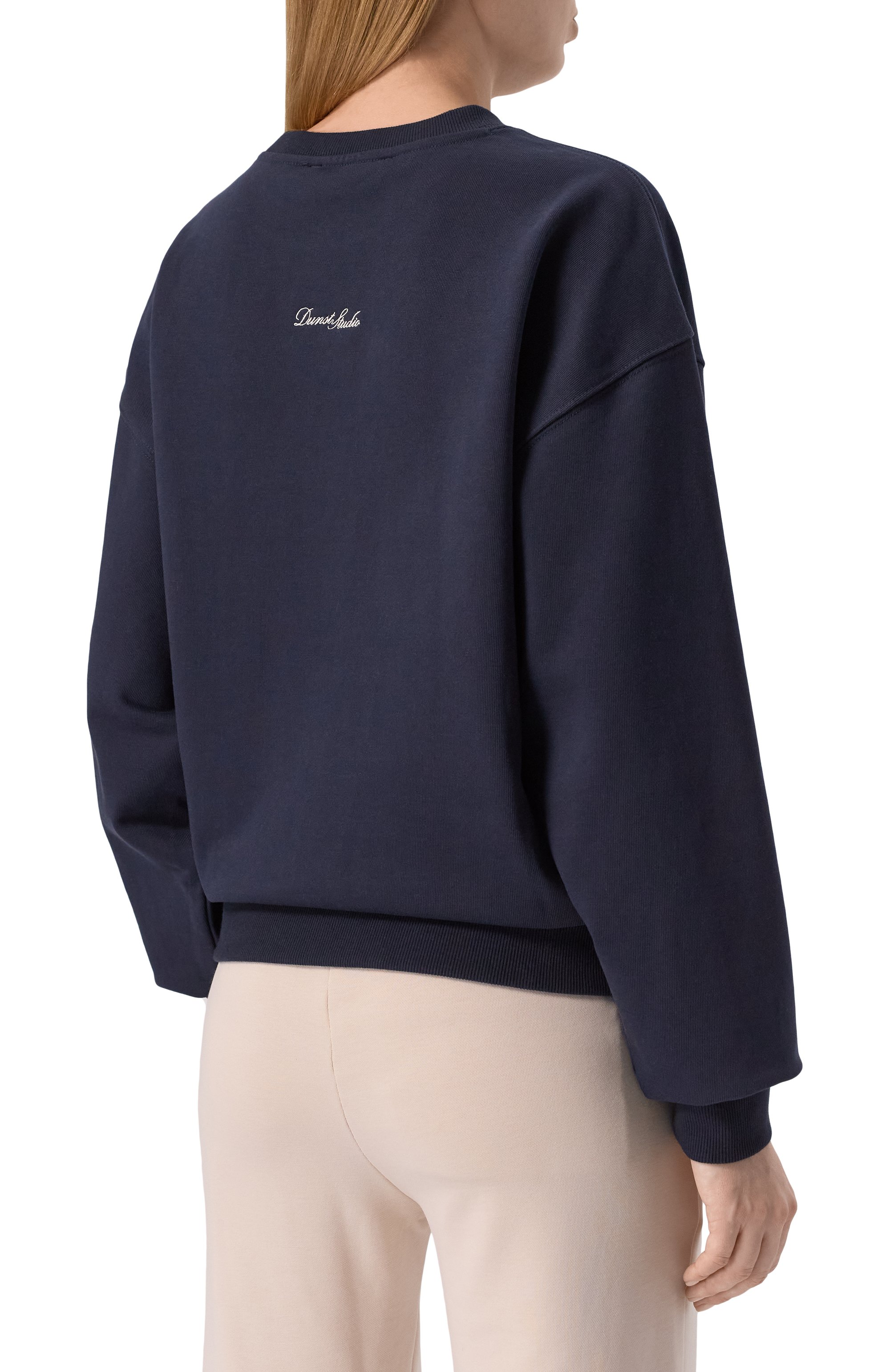 Хлопковый свитшот DUNST темно-синего цвета по цене 9990 руб., арт. UDTS5A113N2, фото 4 Хлопковый свитшот DUNST, арт. UDTS5A113N2, фото 4
