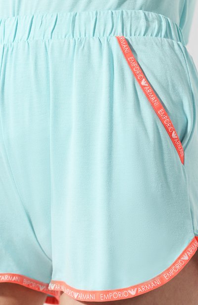 Шорты из вискозы EMPORIO ARMANI голубого цвета по цене 7500 руб., арт. 164309/0P268, фото 5 Шорты из вискозы EMPORIO ARMANI, арт. 164309/0P268, фото 5