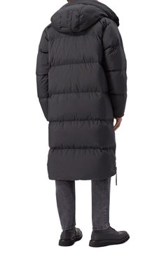 Мужская пуховик lawrence CANADA GOOSE черного цвета, арт. 2800M | Фото 4 (Рукава: Длинные; Материал подклада: Синтетический материал; Материал утеплител�я: Пух и перо; Длина (верхняя одежда): До колена; Мужское Кросс-КТ: пуховик-длинный; Стили: Кэжуэл; Материал внешний: Синтетический материал)