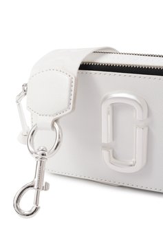 Женская сумка the snapshot MARC JACOBS (THE) белого цвета, арт. M0014867 | Фото 3 (Сумки-технические: Сумки через плечо; Ремень/цепочка: На ремешке; Размер: mini; Материал: Натуральная кожа; Драгоценные камни: Проставлено; Материал сплава: Проставлено)