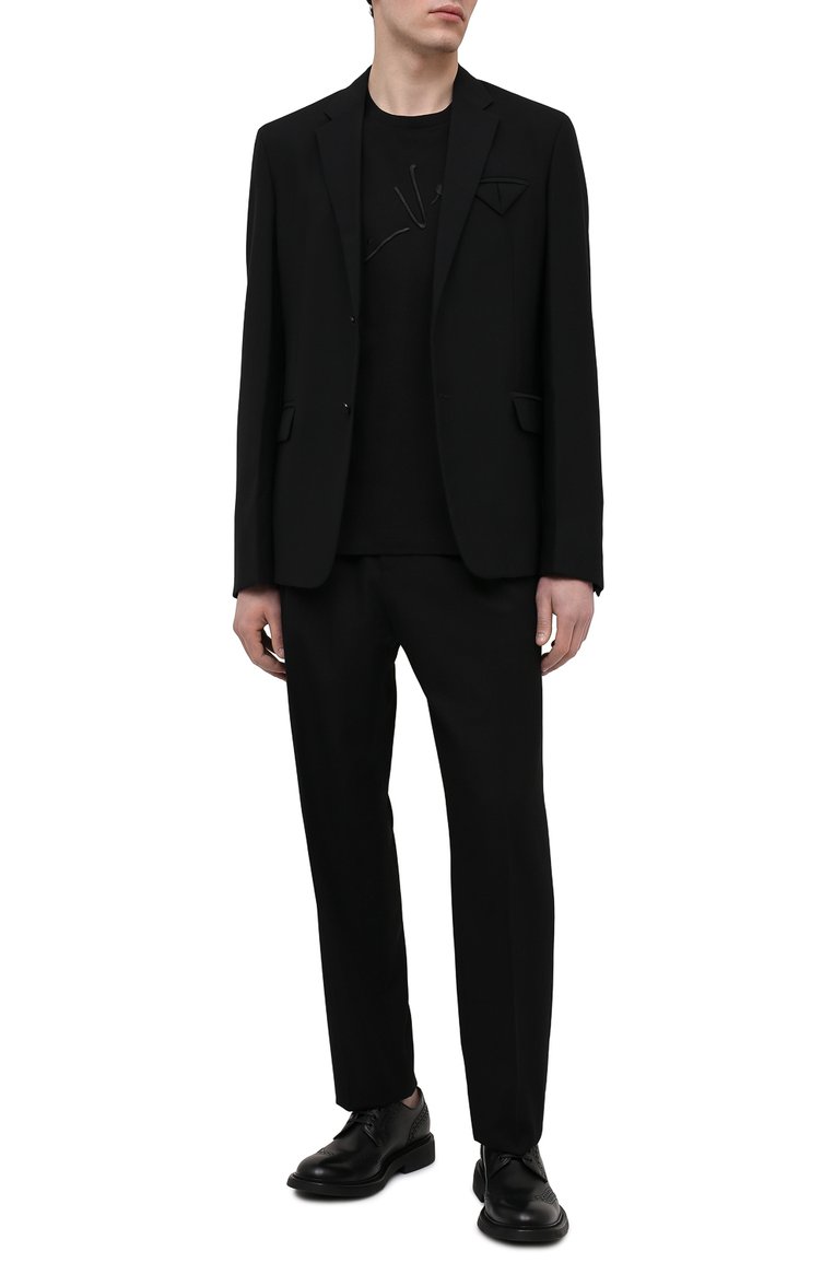 Мужские шерстяные брюки VERSACE черного цвета, арт. A88845/1F00737 | Фото 2 (Материал внешний: Шерсть; Длина (брюки, джинсы): Стандартные; Случай: Повседневный; Стили: Кэжуэл; Материал сплава: Проставлено; Драгоценные камни: Проставлено)