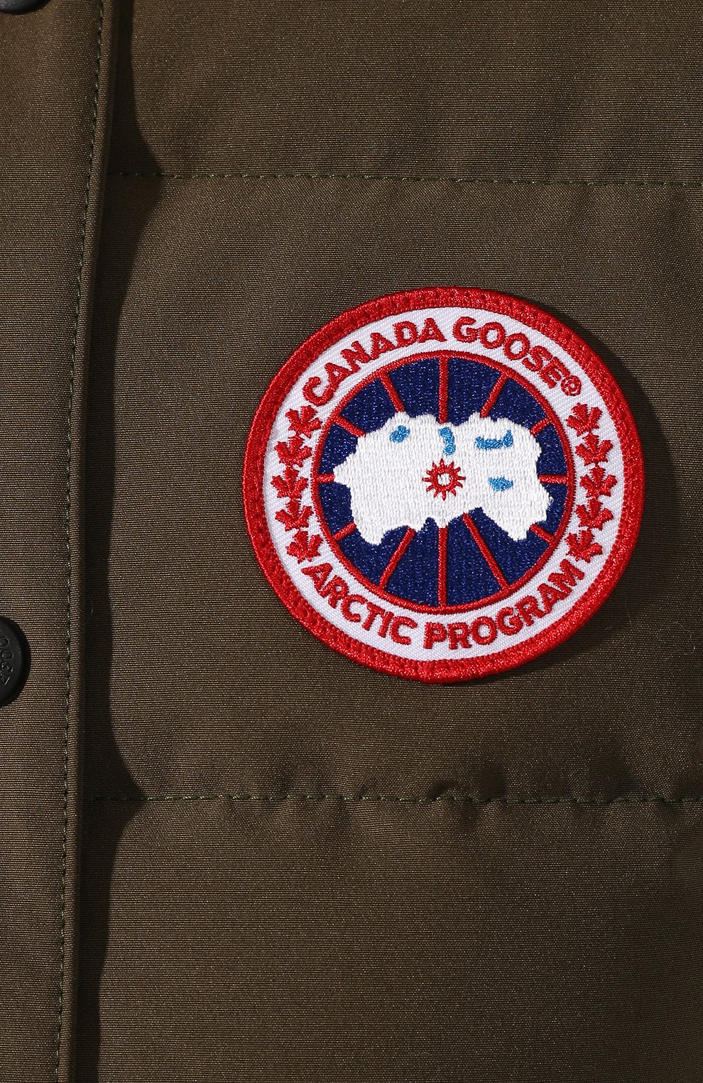 Пуховый жилет freestyle CANADA GOOSE хаки цвета по цене 52950 руб., арт. 2832L, фото 5 Пуховый жилет freestyle CANADA GOOSE, арт. 2832L, фото 5