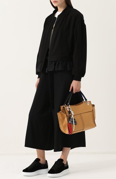 Бархатные кеды на массивной подошве ALEXANDER MCQUEEN черного цвета по цене 69700 руб., арт. 482142/W4FKT, фото 2 Бархатные кеды на массивной подошве ALEXANDER MCQUEEN, арт. 482142/W4FKT, фото 2