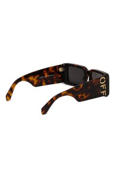 Женские солнцезащитные очки OFF-WHITE коричневого цвета, арт. 0ERI097/6007 | Фото 5 (Региональные ограничения белый список (Axapta Mercury): Не проставлено; Нос: Не проставлено; Материал: Пластик; Тип очков: С/з; Кросс-КТ: С/з-унисекс; Очки форма: Маска, Прямоугольные; Оптика Гендер: оптика-унисекс)