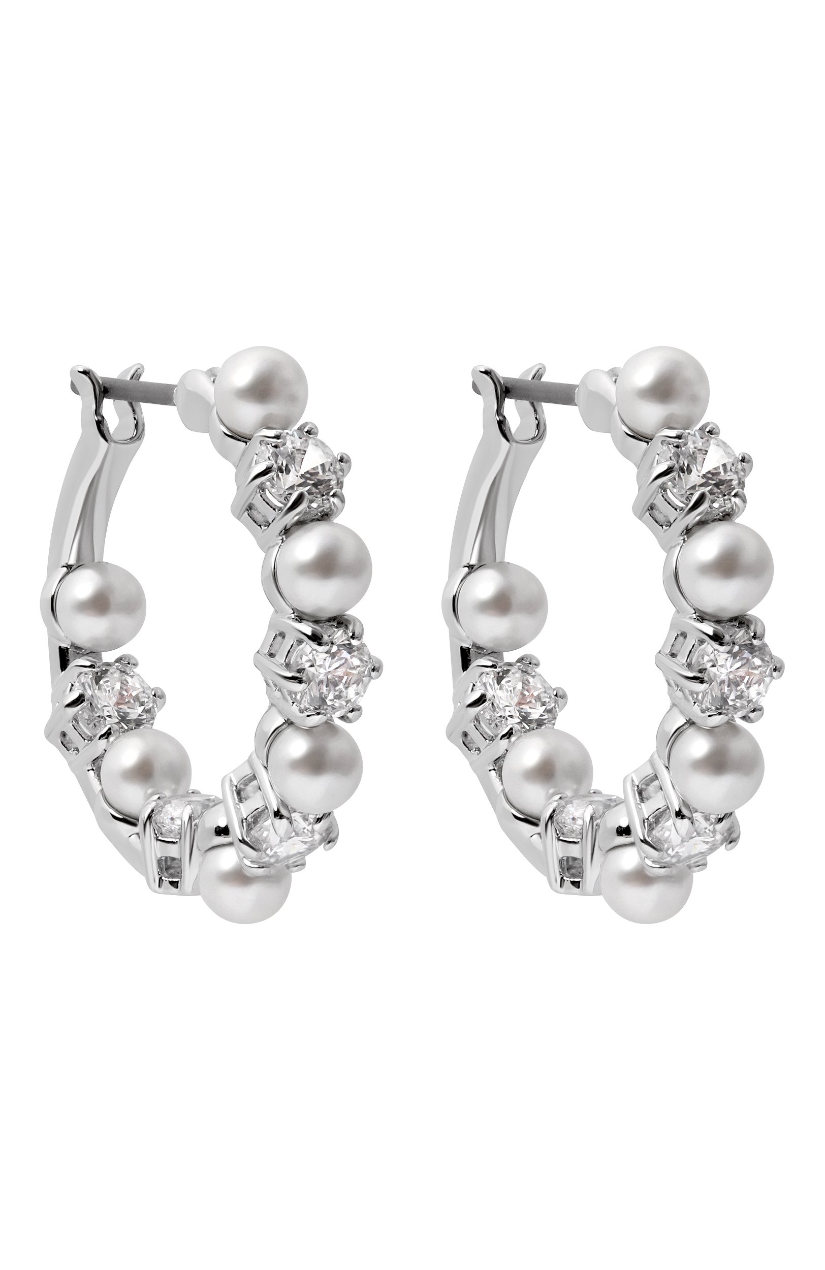 Серьги matrix SWAROVSKI серебряного цвета по цене 21400 руб., арт. 5709256, фото 3 Серьги matrix SWAROVSKI, арт. 5709256, фото 3