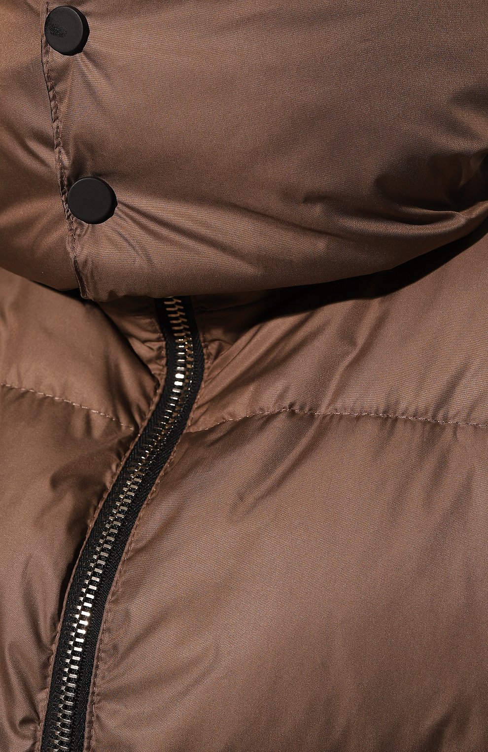 Пуховый жилет MIRA темно-бежевого цвета по цене 67650 руб., арт. MG02/L0G0PIUM/GILET, фото 5 Пуховый жилет MIRA, арт. MG02/L0G0PIUM/GILET, фото 5