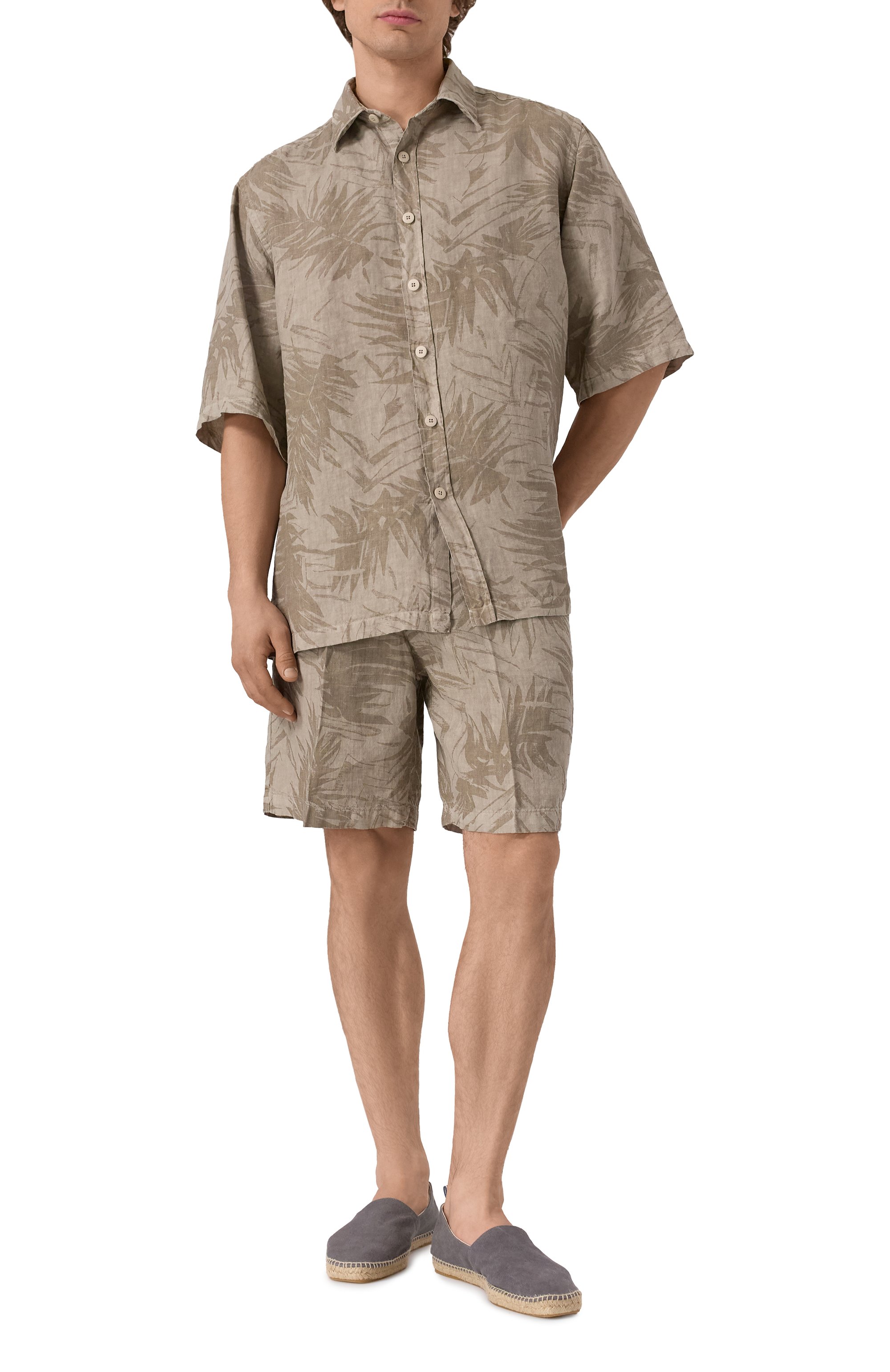 Льняные шорты INLINUM бежевого цвета по цене 24300 руб., арт. PAJAMA C0RT0/TR0PICAL, фото 2 Льняные шорты INLINUM, арт. PAJAMA C0RT0/TR0PICAL, фото 2