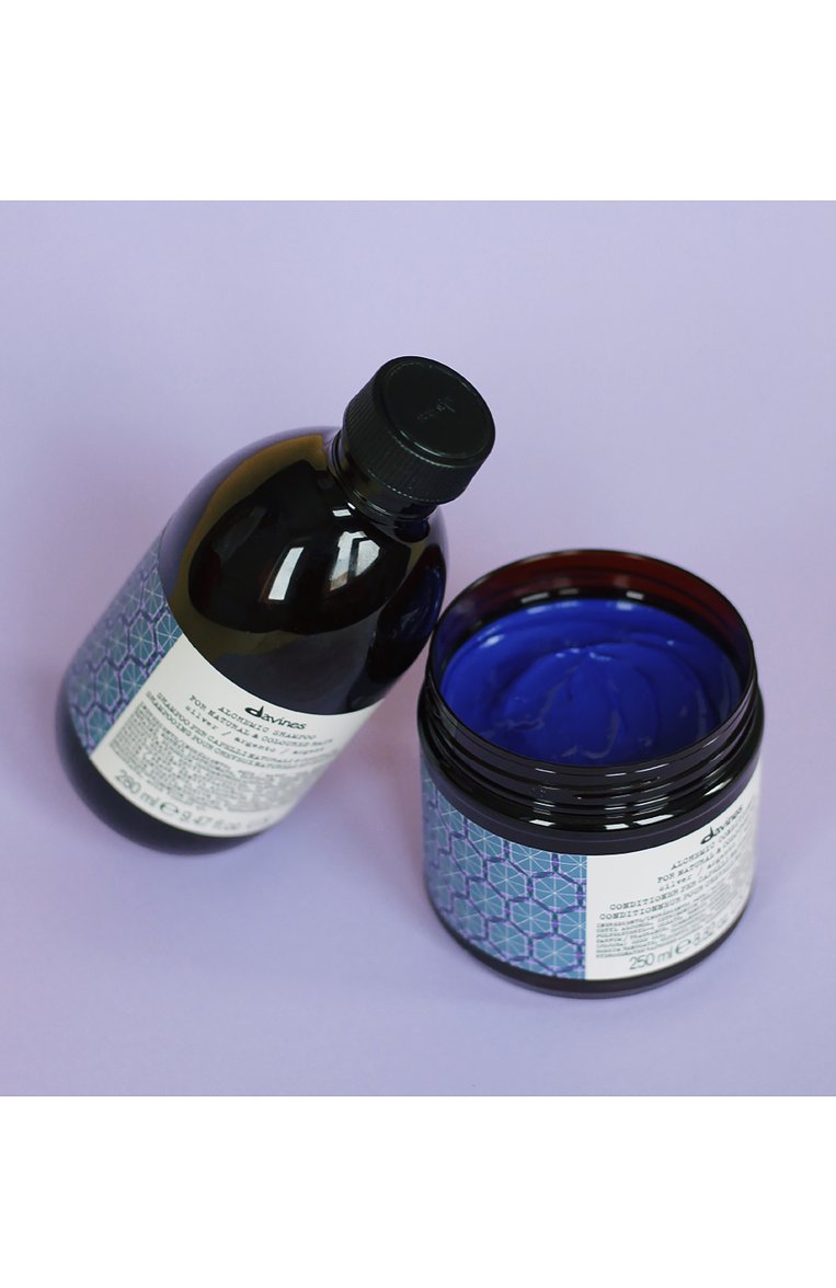 Шампунь для натуральных и окрашенных волос alchemic, серебро (280ml) DAVINES бесцветного цвета, арт. 67228 | Фото 2 (Нос: Не проставлено; Региональные ограничения белый список (Axapta Mercury): Не про�ставлено; Тип продукта: Шампуни; Косметика кросс-кт: Уход У; Назначение: Для волос)