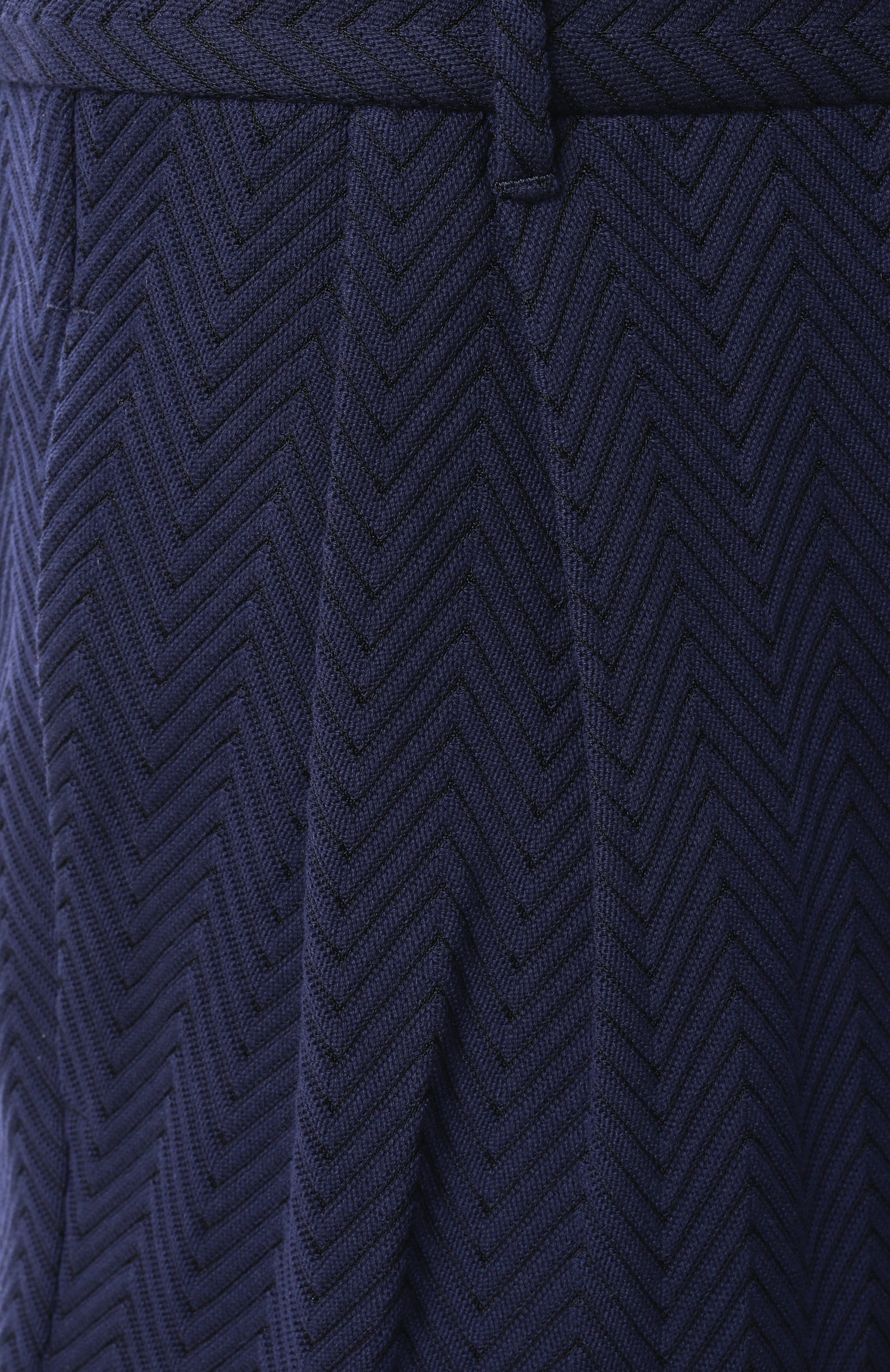 Шорты из хлопка и вискозы MISSONI темно-синего цвета по цене 108500 руб., арт. UC25SI00/BR00JC, фото 6 Шорты из хлопка и вискозы MISSONI, арт. UC25SI00/BR00JC, фото 6