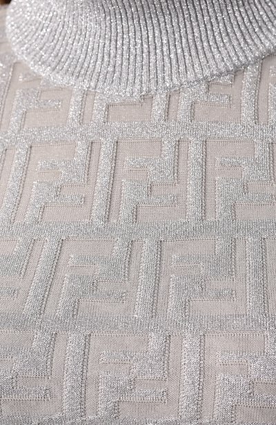 Пуловер FENDI серебряного цвета по цене 95000 руб., арт. FZY909 AA5I, фото 5 Пуловер FENDI, арт. FZY909 AA5I, фото 5