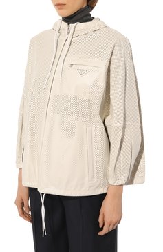 Женская кожаная куртка PRADA кремвого цвета, арт. 58A057-1YI1-F0009 | Фото 3 (Кросс-КТ: Куртка; Рукава: Длинные; Региональные ограничения белый список (Axapta Mercury): Не проставлено; Стили: Гранж; Материал сплава: Проставлено; Нос: Не проставлено; Материал внешний: Натуральная кожа; Драгоценные камни: Проставлено; Женское Кросс-КТ: Замша и кожа; Длина (верхняя одежда): Короткие)