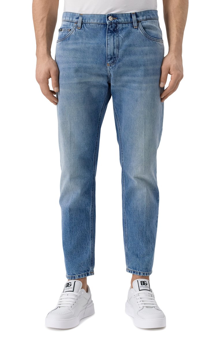 Мужские джинсы loose DOLCE & GABBANA голубого цвета, арт. GYJDAD/G8KY2 | Фото 3 (Длина (брюки, джинсы): Стандартные; Материал внешний: Хлопок, Деним; Кросс-КТ: Деним; Силуэт М (брюки): Прямые; Детали: Делаве; Стили: Повседневный; Автоматизация состава: Проставлено; Автоматизация ТО: Проставлено)