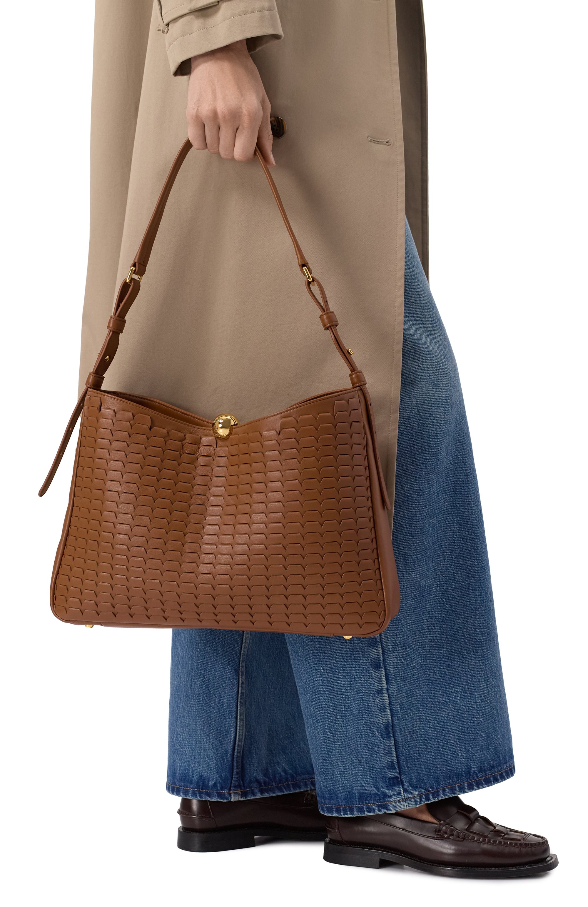 Сумка furla sfera soft large FURLA коричневого цвета по цене 59500 руб., арт. WB01365/BX3977, фото 2 Сумка furla sfera soft large FURLA, арт. WB01365/BX3977, фото 2