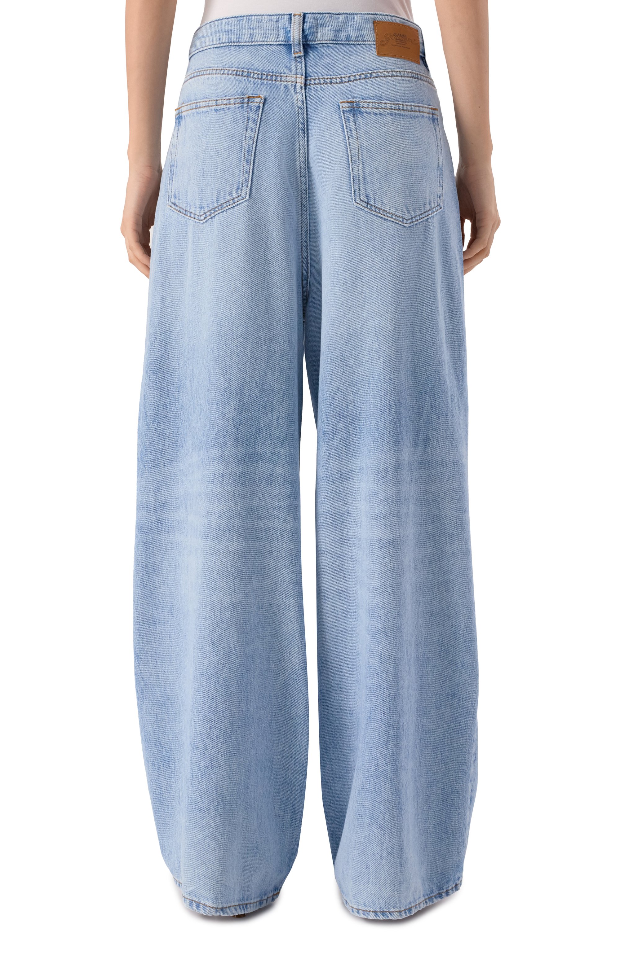 Джинсы GANNI голубого цвета по цене 38500 руб., арт. J1743, фото 4 Джинсы GANNI, арт. J1743, фото 4