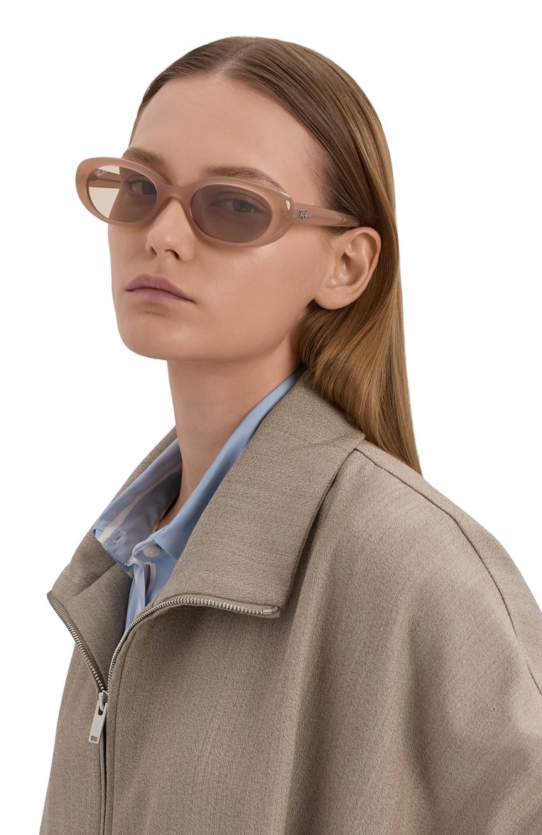 Женские солнцезащитные очки RAY-BAN розового цвета, арт. 4441D-678793 | Фото 2 (Региональные ограничения белый список (Axapta Mercury): Не проставлено; Нос: Не проставлено; Тип очков: С/з; Материал: Пластик; Очки форма: Овальные; Оптика Гендер: оптика-женское)