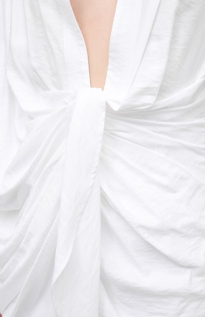 Платье из вискозы JACQUEMUS белого цвета по цене 65950 руб., арт. 211DR09/102100, фото 5 Платье из вискозы JACQUEMUS, арт. 211DR09/102100, фото 5