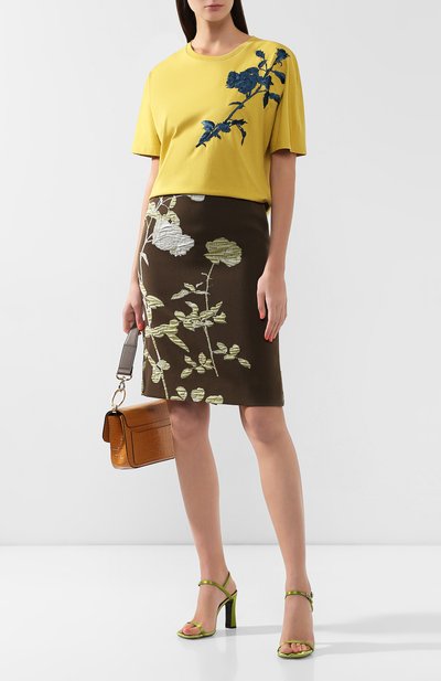 Хлопковая футболка DRIES VAN NOTEN желтого цвета по цене 11650 руб., арт. 192-11138-8615, фото 2 Хлопковая футболка DRIES VAN NOTEN, арт. 192-11138-8615, фото 2