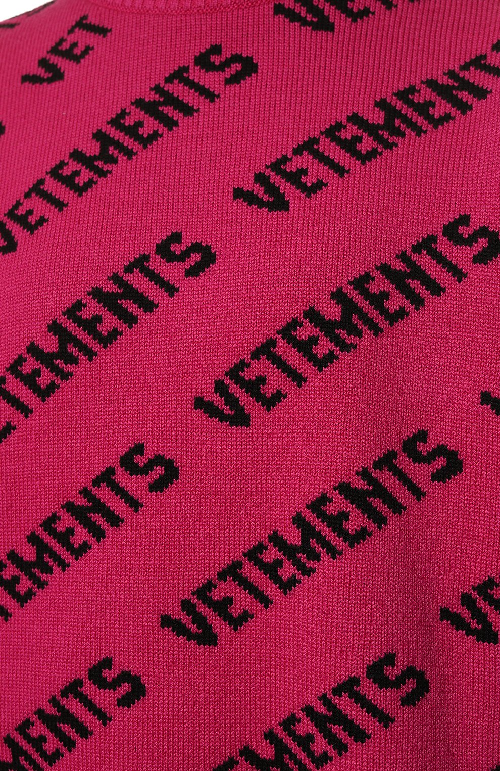Шерстяной свитер VETEMENTS фуксия цвета по цене 119500 руб., арт. UA53KN300P 2901/W, фото 5 Шерстяной свитер VETEMENTS, арт. UA53KN300P 2901/W, фото 5