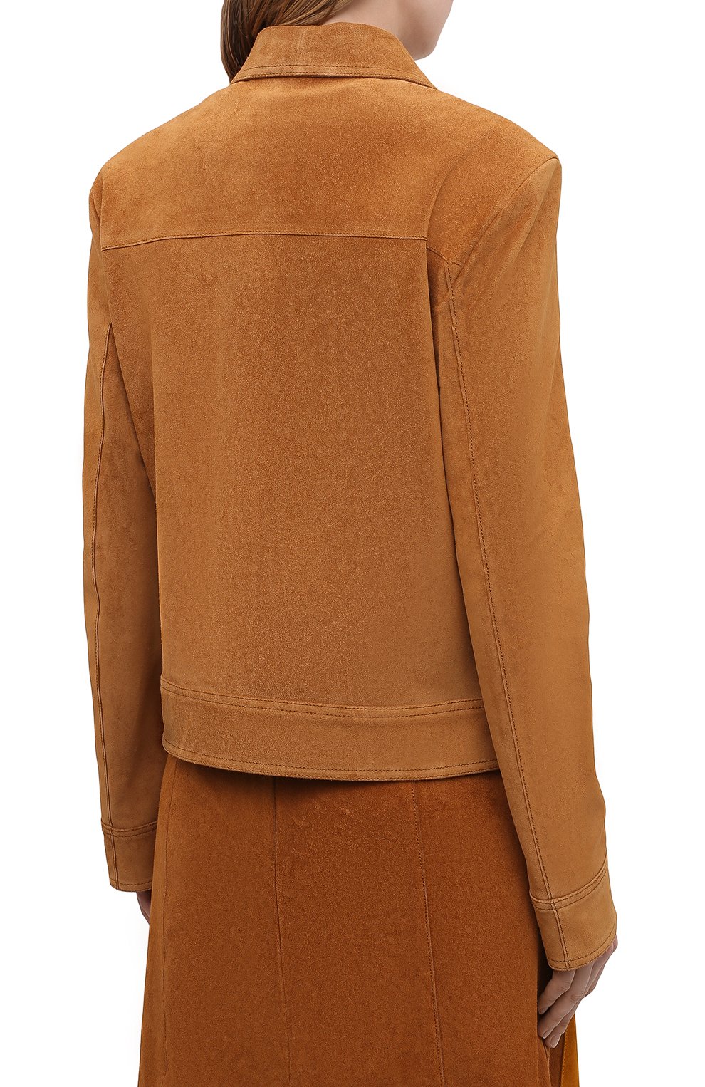 Замшевая куртка CHLOÉ коричневого цвета по цене 364500 руб., арт. CHC22SCV01203, фото 4 Замшевая куртка CHLOÉ, арт. CHC22SCV01203, фото 4