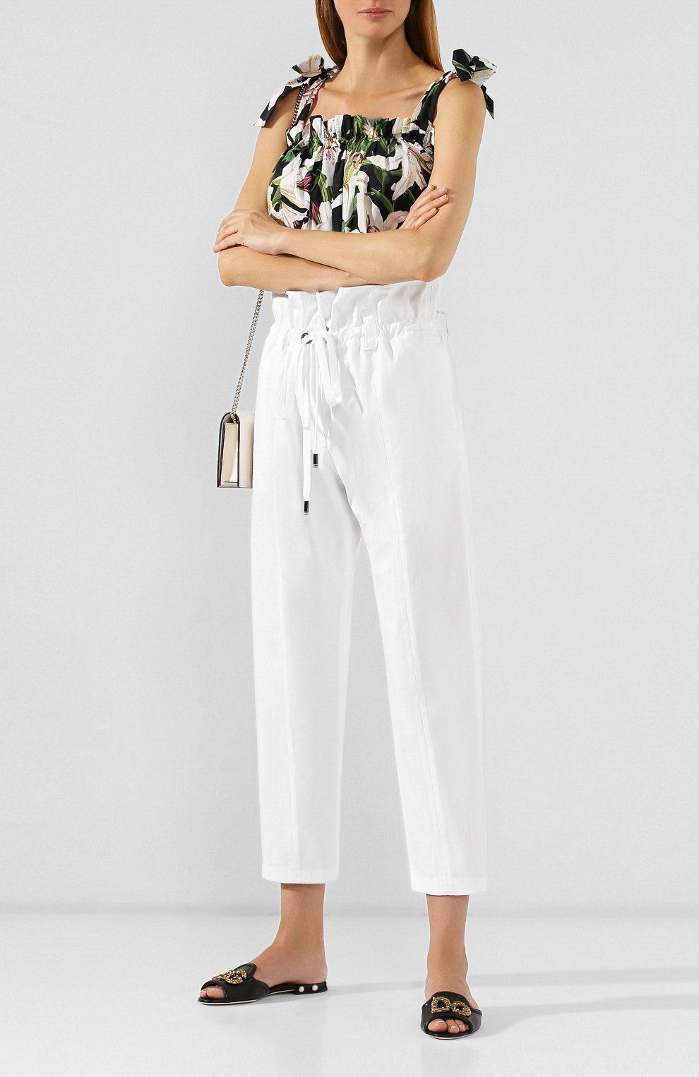 Хлопковые брюки DOLCE & GABBANA белого цвета по цене 74950 руб., арт. FTBK1T/FUFIS, фото 2 Хлопковые брюки DOLCE & GABBANA, арт. FTBK1T/FUFIS, фото 2