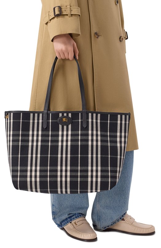 Двусторонняя сумка Bloomsbury medium Burberry 8119606 Чёрно-белый  8119606 Фото 2