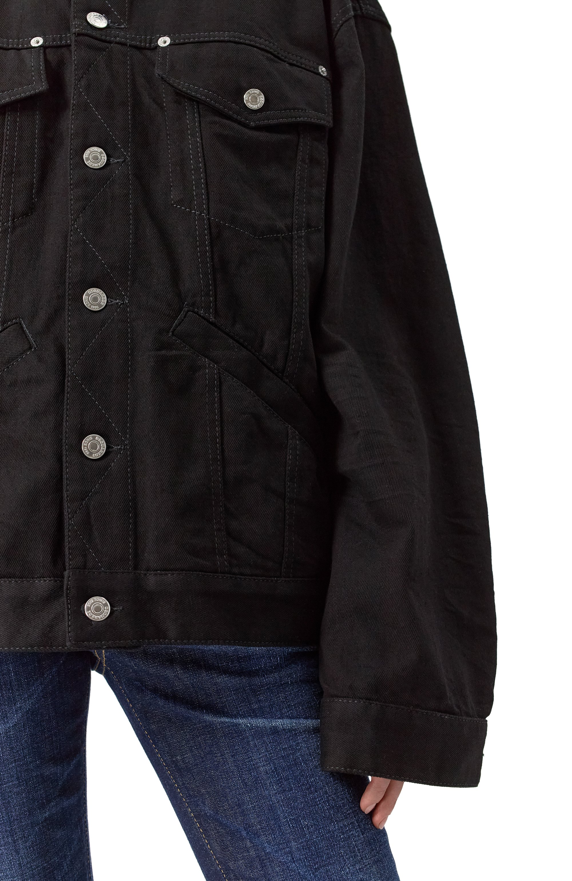 Джинсовая куртка DSQUARED2 черного цвета по цене 75700 руб., арт. S80AM0047/S30564, фото 5 Джинсовая куртка DSQUARED2, арт. S80AM0047/S30564, фото 5