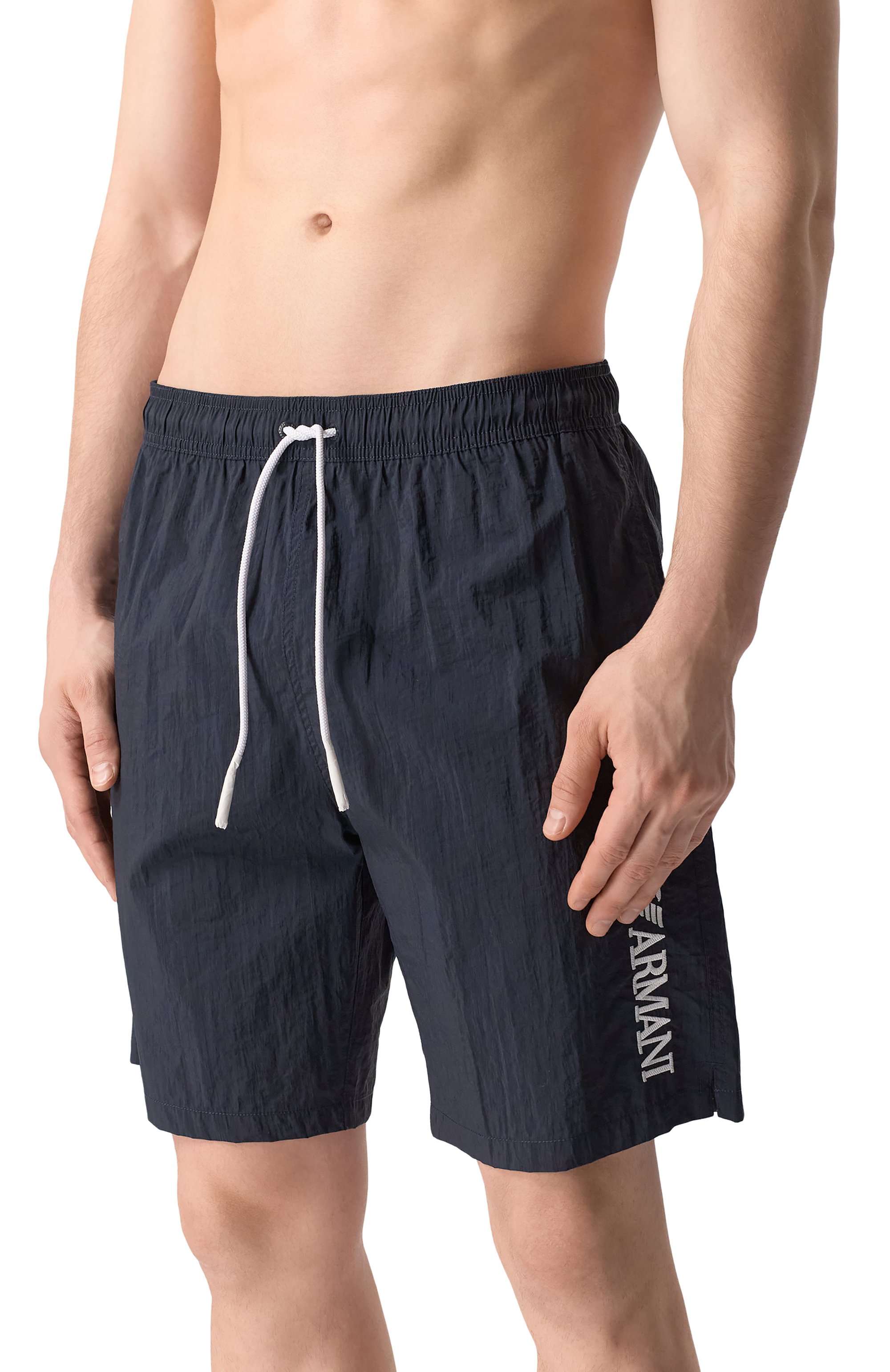 Плавки-шорты EMPORIO ARMANI темно-синего цвета по цене 12200 руб., арт. EM000578/AF12330, фото 2 Плавки-шорты EMPORIO ARMANI, арт. EM000578/AF12330, фото 2