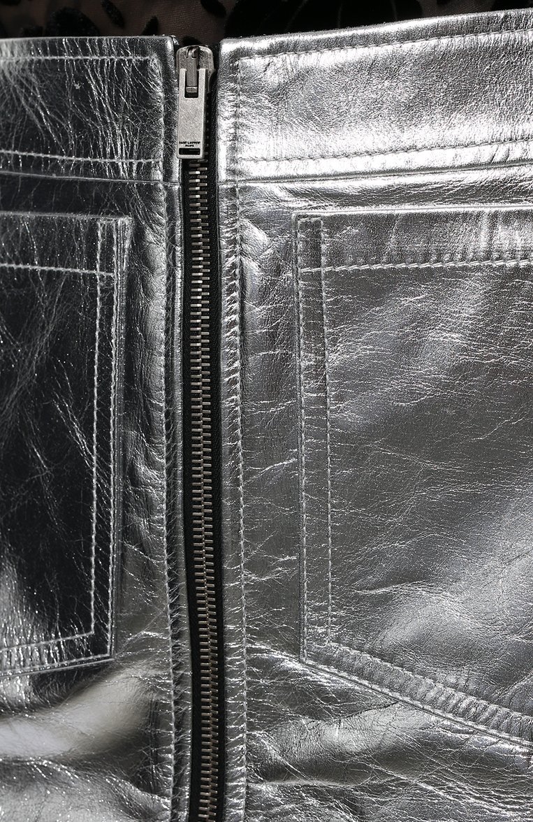 Женская кожаная юбка SAINT LAURENT серебряного цвета, арт. 668990/YC2XP | Фото 5 (Материал подклада: Купро; Стили: Гламурный; Женское Кросс-КТ: Юбка-одежда; Материал внешний: Натуральная кожа; Длина Ж (юбки, платья, шорты): Мини; Региональные ограничения белый список (Axapta Mercury): RU; Материал сплава: Проставлено; Драгоценные камни: Проставлено)