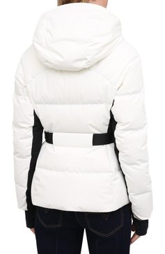 Женская пуховая куртка MONCLER белого цвета, арт. F2-098-1A512-40-53861 | Фото 4 (Кросс-КТ: Куртка, Спорт, Утепленный, Пуховик, лыжи; Рукава: Длинные; Женское Кросс-КТ: Куртка-спорт, Пуховик-куртка; Материал внешний: Синтетический материал; Материал сплава: Проставлено; Стили: Спорт-шик; Материал подклада: Синтетический материал; Драгоценные камни: Прос�тавлено; Длина (верхняя одежда): Короткие; Материал утеплителя: Пух и перо)