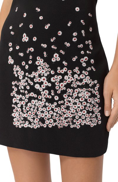 Шерстяное платье JIL SANDER черного цвета по цене 357000 руб., арт. J02CT0684/J40379, фото 4 Шерстяное платье JIL SANDER, арт. J02CT0684/J40379, фото 4