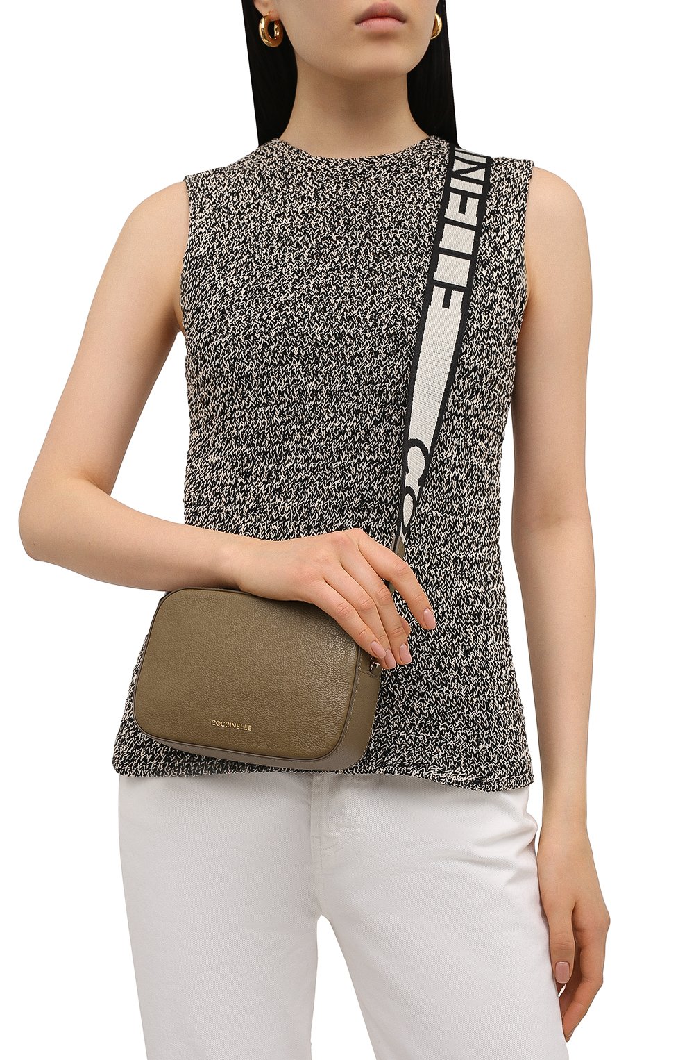 Сумка tebe COCCINELLE зеленого цвета по цене 19150 руб., арт. E5 HV3 55 I1 07, фото 2 Сумка tebe COCCINELLE, арт. E5 HV3 55 I1 07, фото 2