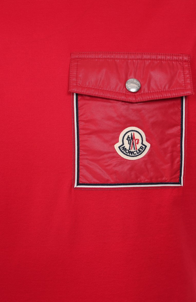 Мужская хлопковая футболка MONCLER красного цвета, арт. 8C00056/8390Y | Фото 6 (Материал внешний: Хлопок; Стили: Спорт-шик; Принт: Без принта; Длина (для топов): Стандартные; Рукава: Короткие; Мужское Кросс-КТ: Футболка-одежда; Кро�сс-КТ: Джерси; Детали: Декор; Автоматизация ТО: Проставлено; Автоматизация состава: Проставлено)