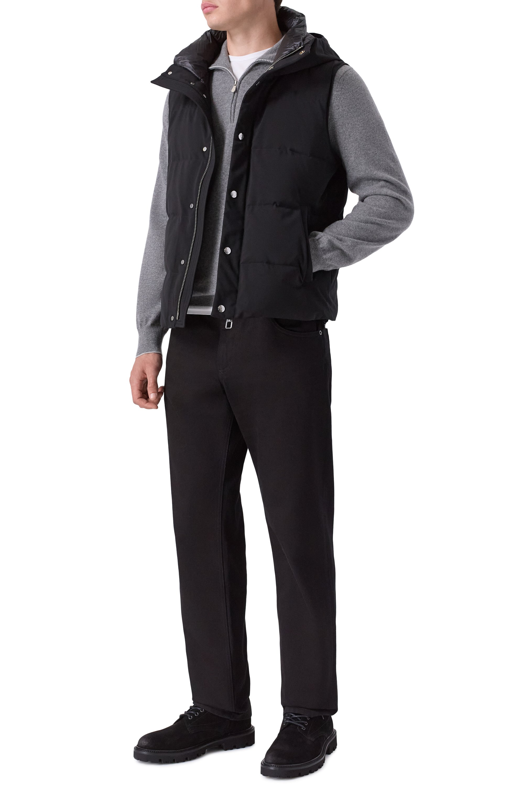 Пуховый жилет MONTECORE черного цвета по цене 96650 руб., арт. F09MUWX582A/185, фото 2 Пуховый жилет MONTECORE, арт. F09MUWX582A/185, фото 2